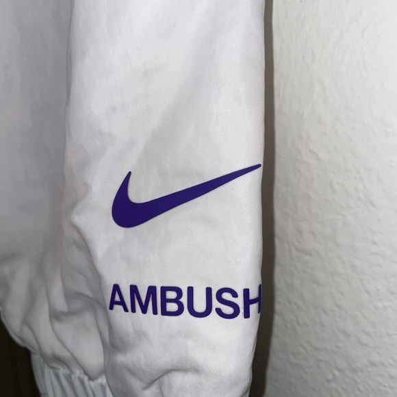 NWT $350.00 Nike Womens Ambush LA Lakers Hooded Jacket White Size MEDIUM - Picture 5 of 6